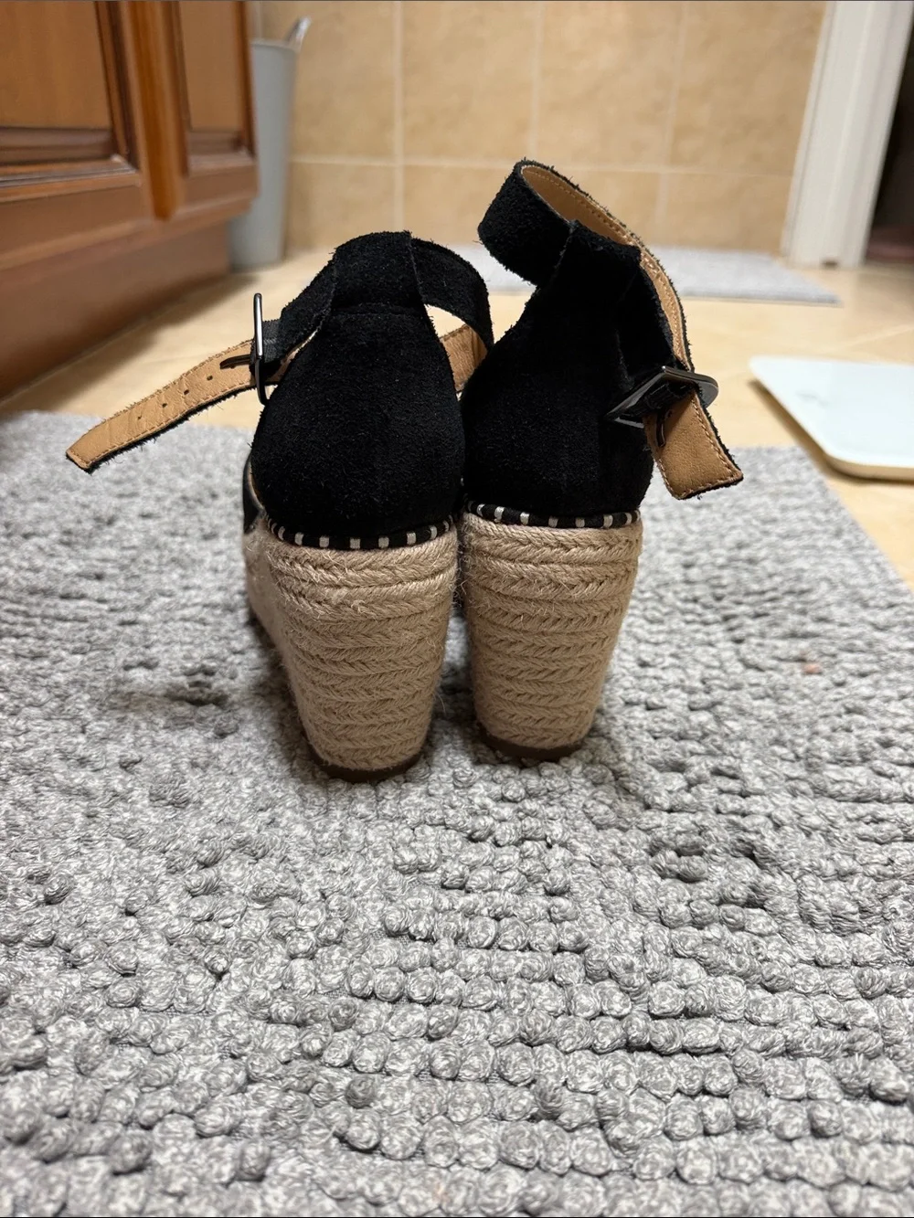 💯suede Crown Vintage Black Suede Espadrille Wedge Sandals Size 6